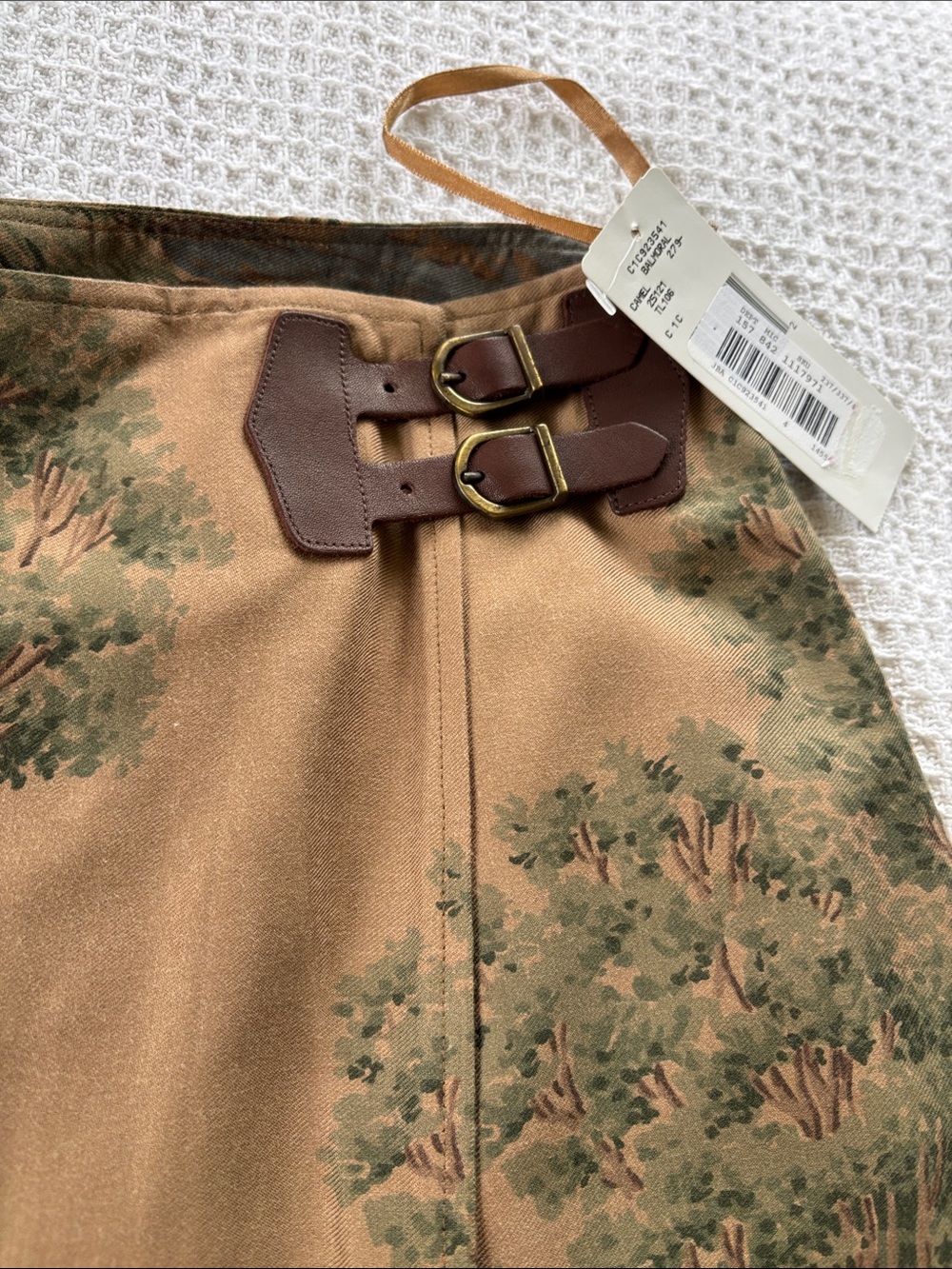NWT Vintage Ralph Lauren
Balmoral Dog Hunt Cabin Sz 4
Wool Blend Wrap Skirt New - Picture 4 of 9